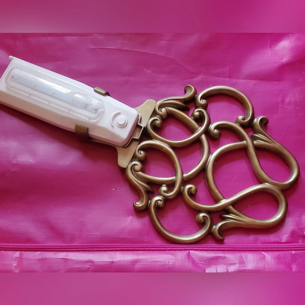 Gold Decorative Battery-Powered Wall Sconce
